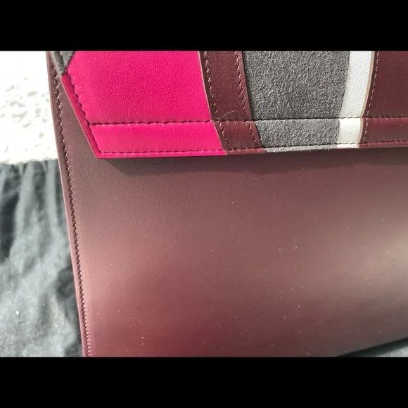 Hugo Boss bag - Picture 12 of 13